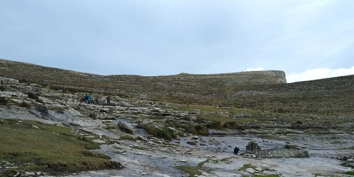 Aldapan gora agurtu dute Men 2 1514875652959