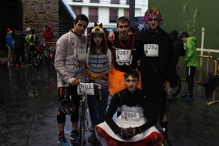 350 lagunetik gora batu dira 6 1514736925551