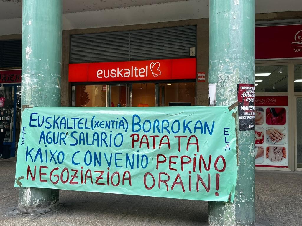 Hiru eguneko greba egingo dute Laudioko Euskaltel enpresako dendan, lan hitzarmen berria aldarrikatzeko