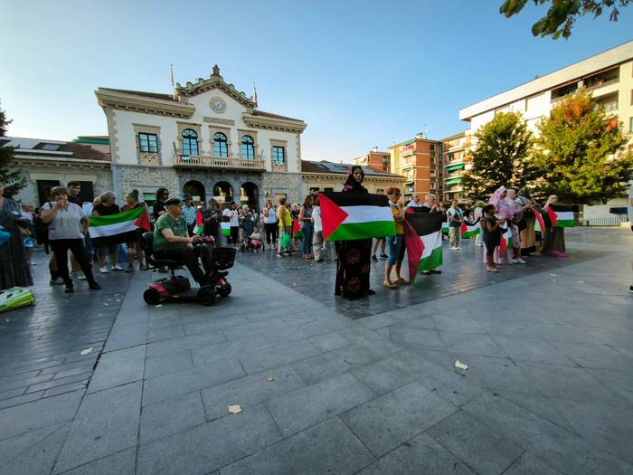 Palestinaren aldeko burrunba 25 1757102617135