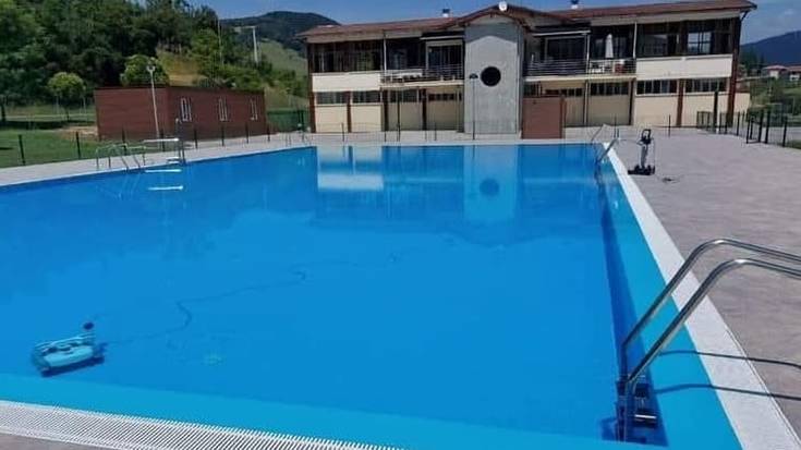Artziniegako igerilekua itxi behar izan dute, gaur gauean eragindako kalte larrien ondorioz