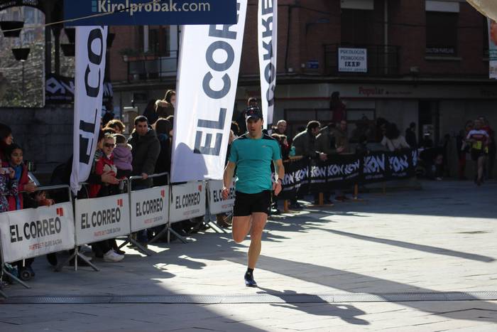 300 korrikalari baino gehiag 79 1517150376046