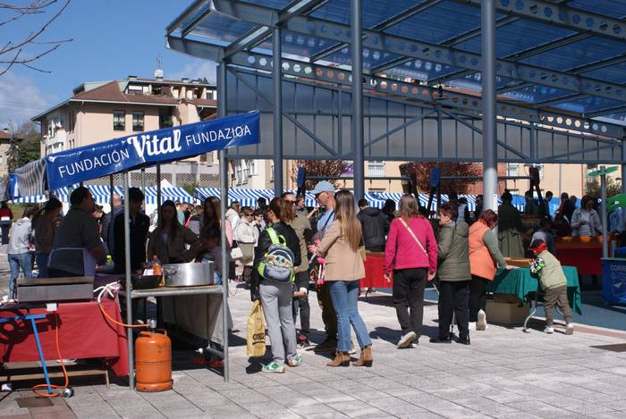 Baserri azoka ospatu dute Ok 28 1679904117231