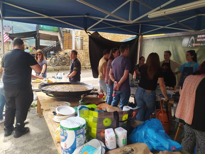 Paella, karta eta igel txape 12 1760003767357