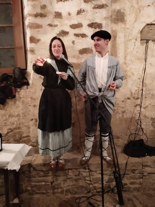 Ohitura eta jaiarekin egin d 18 1768813152129