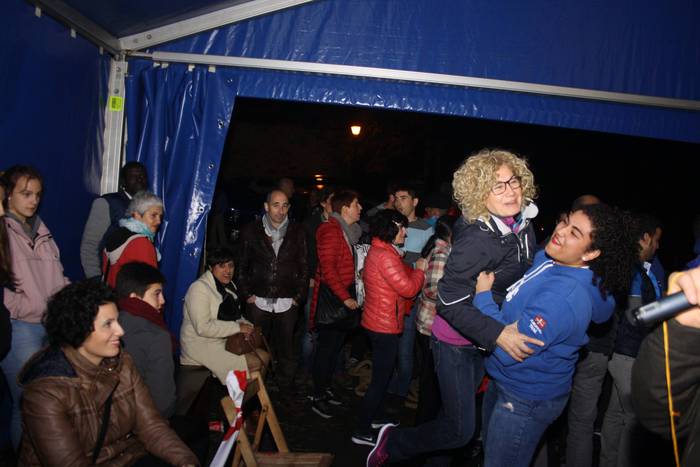 Goizetik gauera arte luzatu  54 1510556327082