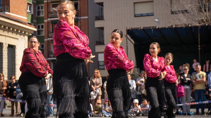 Amurrio Antzokia birritan beteko du bihar Kuskua elkarteak, 'Sustraiak' emanaldiarekin