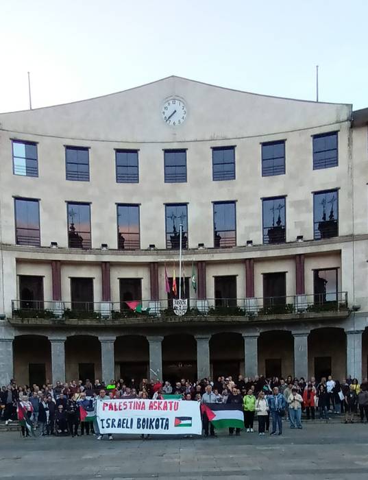 Hilabeteko azken ostegun guz 5 1758827677364