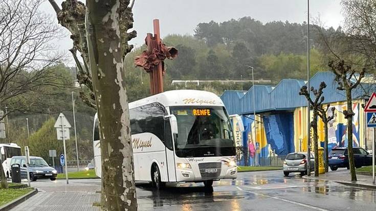 Trenbide sarean egondako matxura baten ondorioz, autobusez egin behar dute erabiltzaileek Arrigorriagatik aurrerako bidea