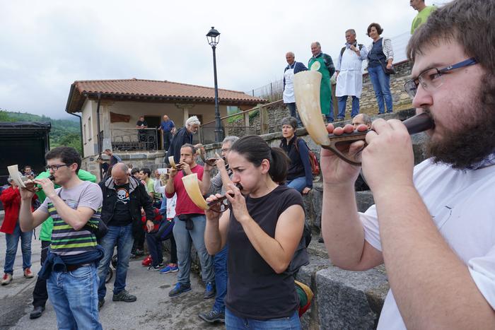 Alboken doinuek bete zuten L 3 1496647226352