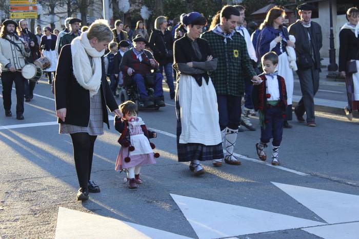 Olentzero eta maridomingi Ai 30 1514143566224