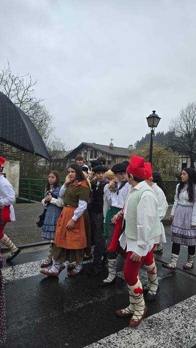 Aretako familia mordoa egon  30 1766668470411