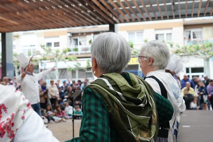 Danbor-hotsek eta barraskilo 24 1777364064071