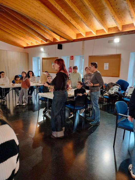 Eskulan tailer berezia egin  11 1765980408857