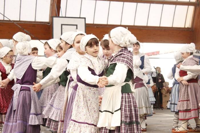 Dantzari Egunak herriguneko  33 1521466904075