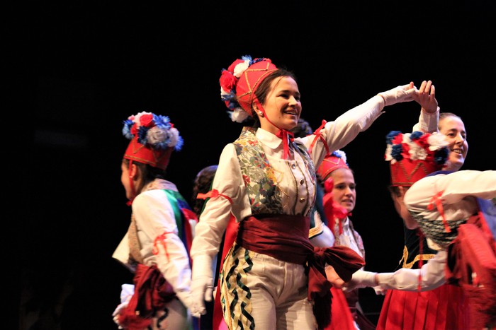 35. urteurrena prestatzeari ekin dio Aiara Dantza Taldeak