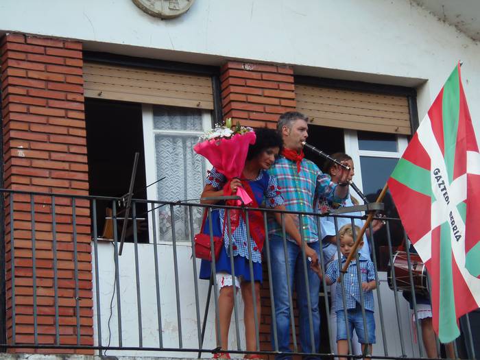 Luiaondoko Jaietako txupinaz 32 1501054200185