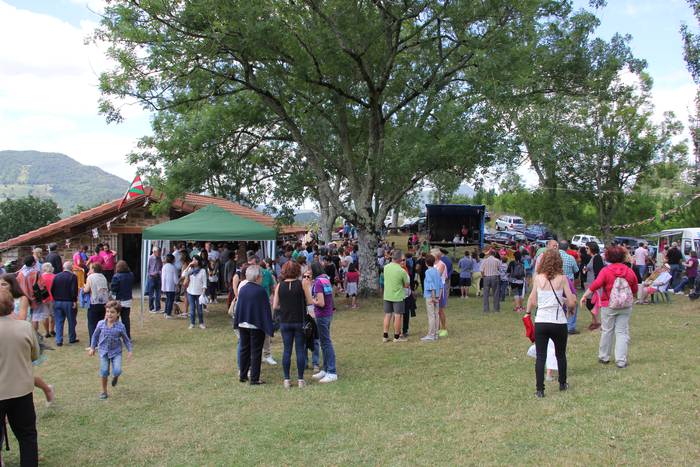 Andra Mari Zuri ospatzeko el 7 1502365510493