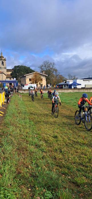 150 gazte inguruk parte hart 11 1762672317970