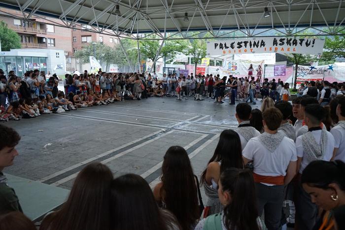 Flan-xurga lehiaketak gatza  41 1756313537656