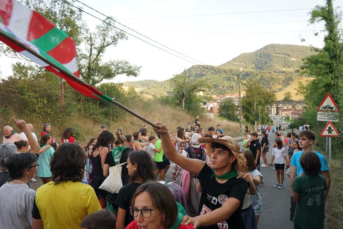 Arteko Gure Aman elkartu eta 43 1757796395058