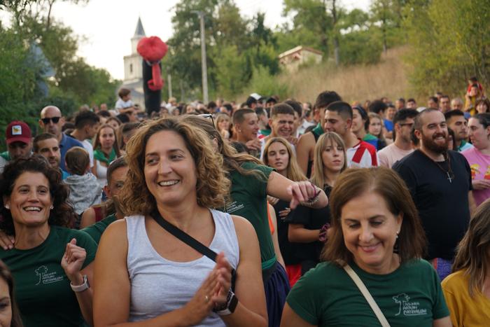 Arteko Gure Aman elkartu eta 52 1757796402270