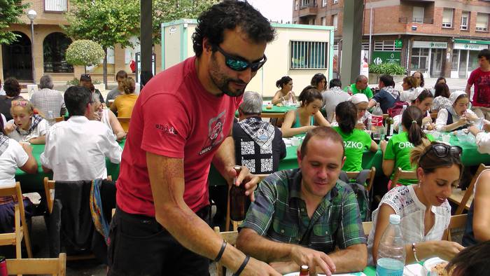 Dantza taldeak taldeak izan  135 1496055265456