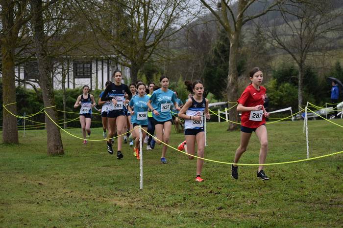 Igandeko hotzari iskin egin  60 1770731235017