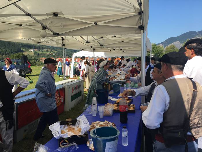 300 lagunek hartu dute parte 24 1506238200254