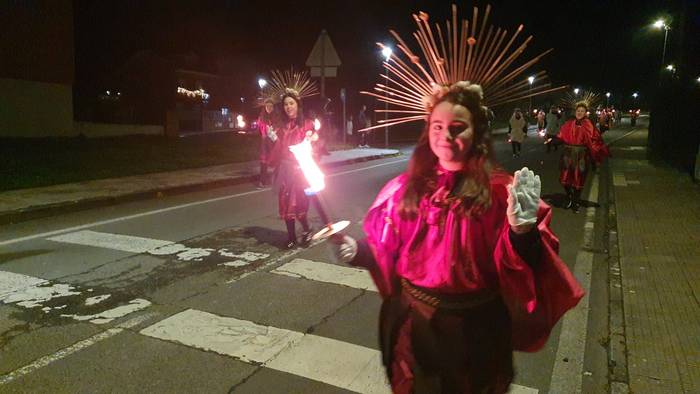 Hiru Errege Magoek ilusioz b 80 1767729388386