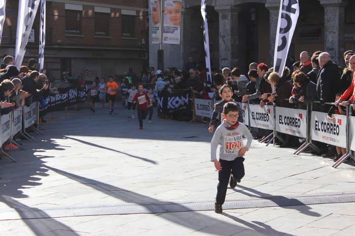 300 korrikalari baino gehiag 162 1517151132837