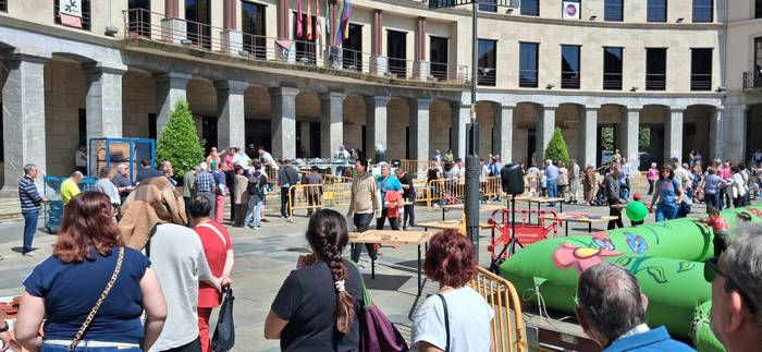 Modu arrakastatsuan hasi dir 14 1777309503972