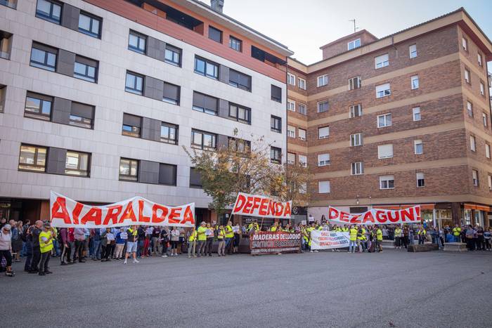 Aldundiaren bulegoak okupatu 2 1760702679229