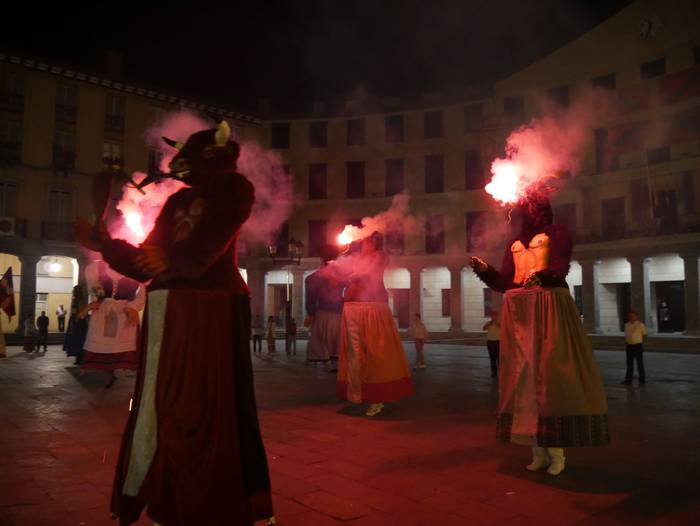 Dantza eta sua uztartu zitue 81 1661604380687