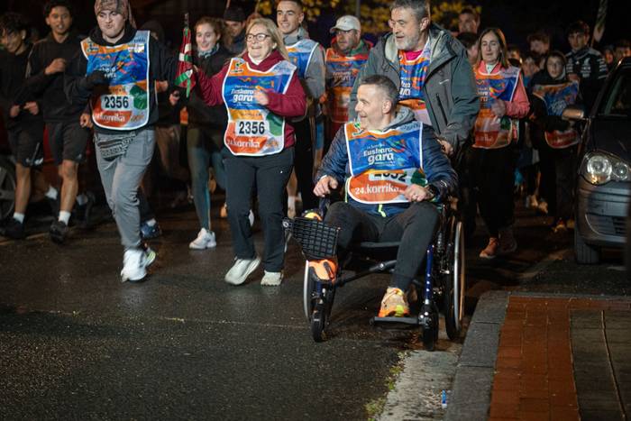 Ehunka lagun atera ditu Korr 4 1774596720241