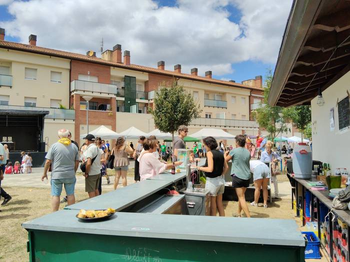 Paella, tortilla eta jokoak  25 1754350705400