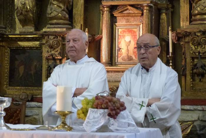 Auzokide ugarik hartu zuten  49 1506366524161