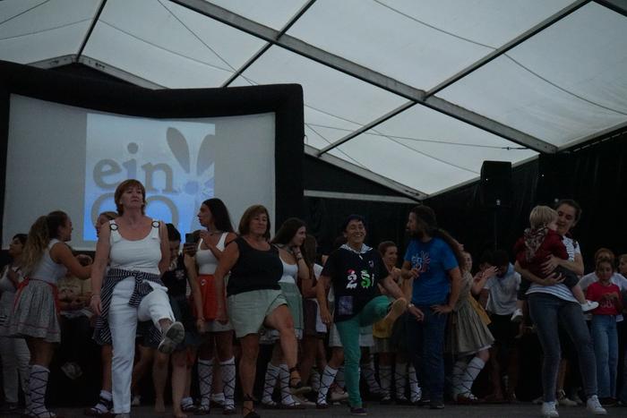 Kantukadak kuadrillen hainba 6 1756385536505