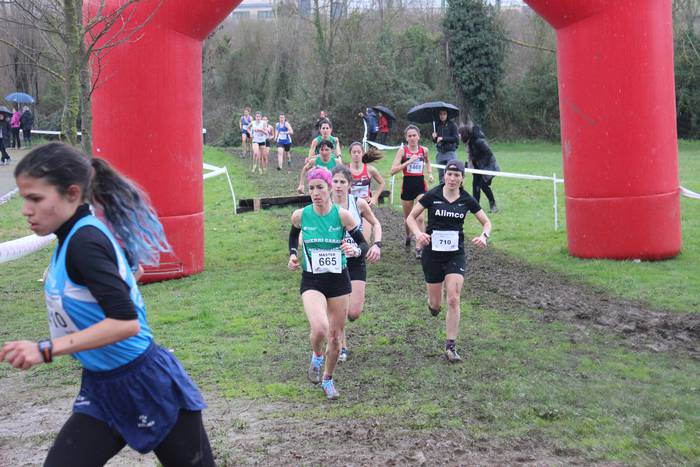 Ehunka lasterkarik bete ditu 79 1518373708075