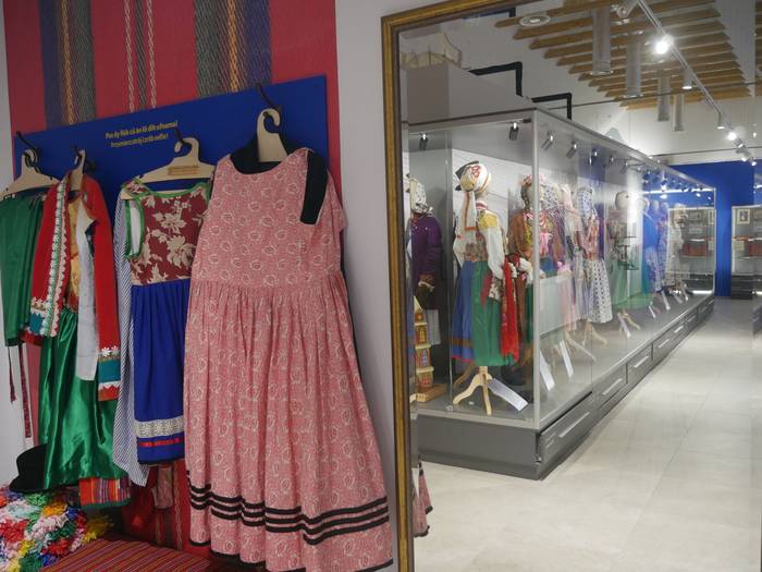 Eletik alera, Europako hizku 110 1759330673697