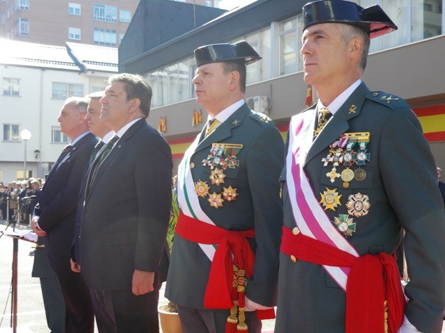 Guardia Zibileko goi arduradun berria salatu zuen Laudion dagoen erakunde militarreko kide batek