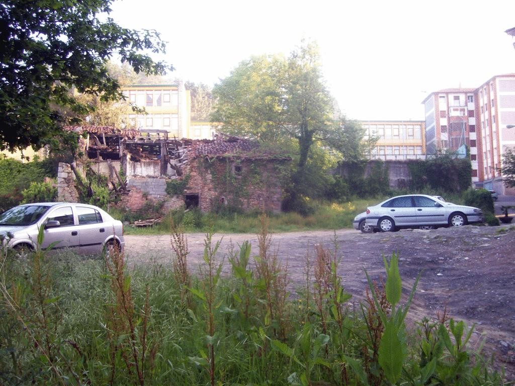 Plaza berria eraikiko dute Lamuzan, Butroe kalean. 