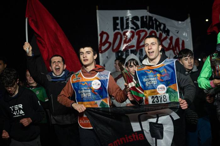 Bederatzi urteren ostean ind 33 1774601384199