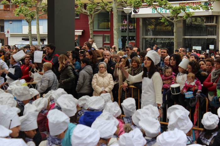 San Anton plazan egin dute u 37 1493307157904