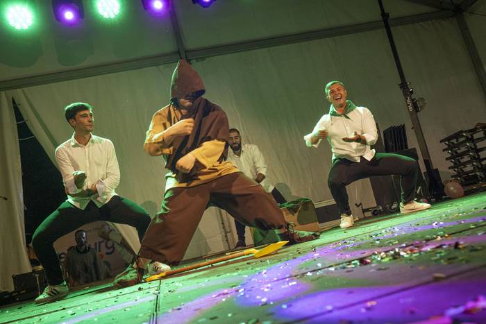 Maila altuko ikuskizuna eska 40 1757231353331