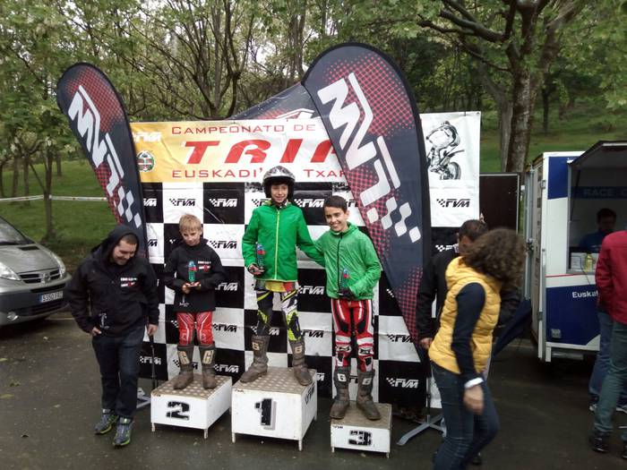 Hainbat motor gidari elkartu 16 1493565550546