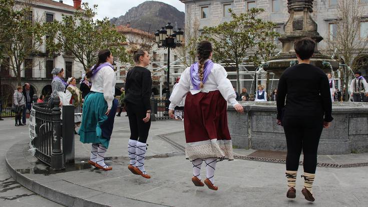 Kataluniako bi dantza talde arituko dira Urduñan abenduaren 8an