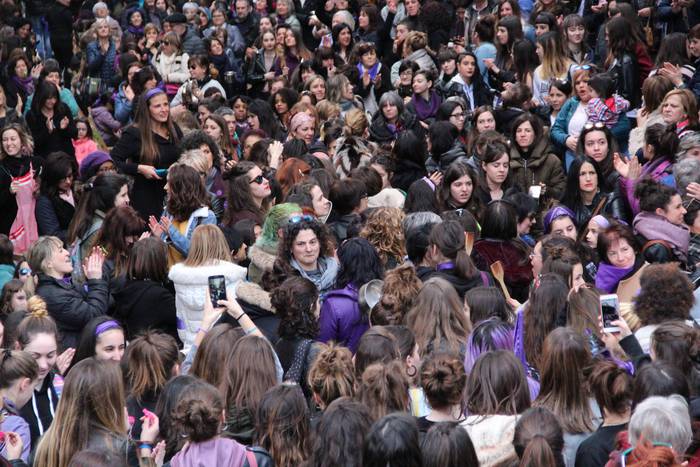 Greba feministaren goizeko t 36 1520512158901