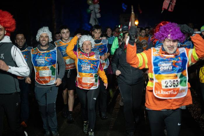 Ehunka lagun atera ditu Korr 17 1774596756041