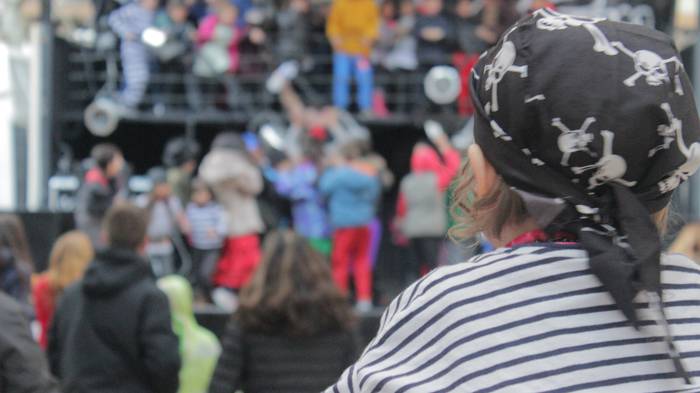 Suak agurtu zituen Aratustea 9 1488368769574